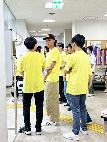 市民活動団体　すまいる　活動のようす　大学生ボランティア